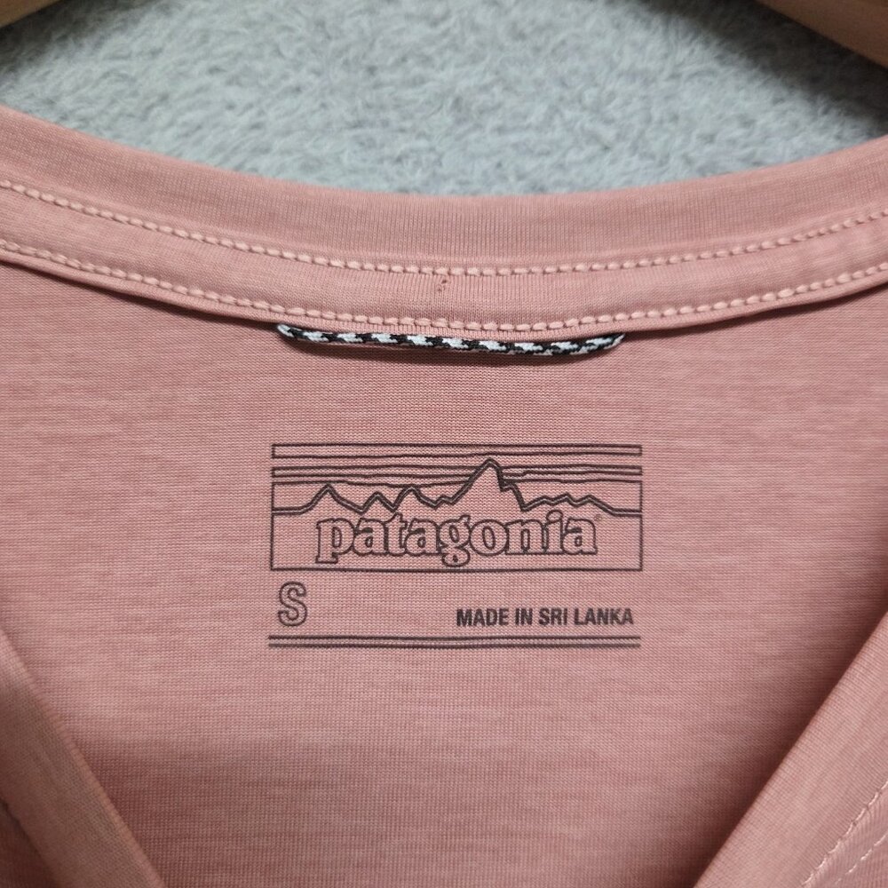 Patagonia Capilene Cool Daily Shirt Womens Small Graphic Ridge Stripe Tee Casual - Picture 6 of 7